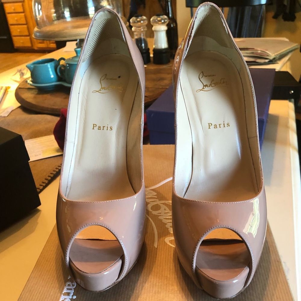 Louboutins new Very Prive 120